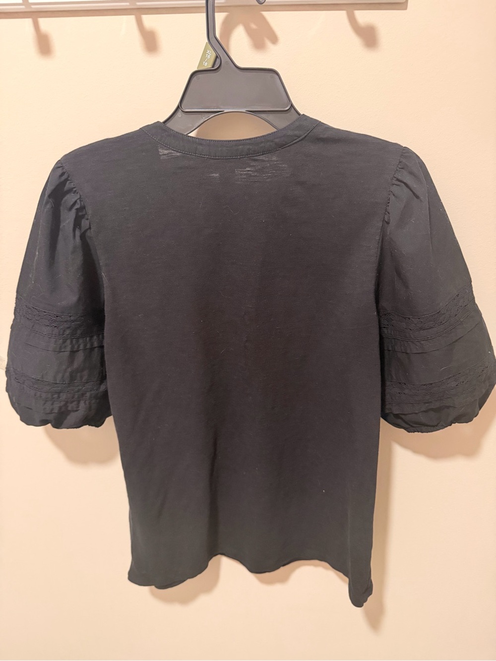 Ralph Lauren Lace-Trim
Jersey Puff-Sleeve Henley Top size S/M - Picture 8 of 9